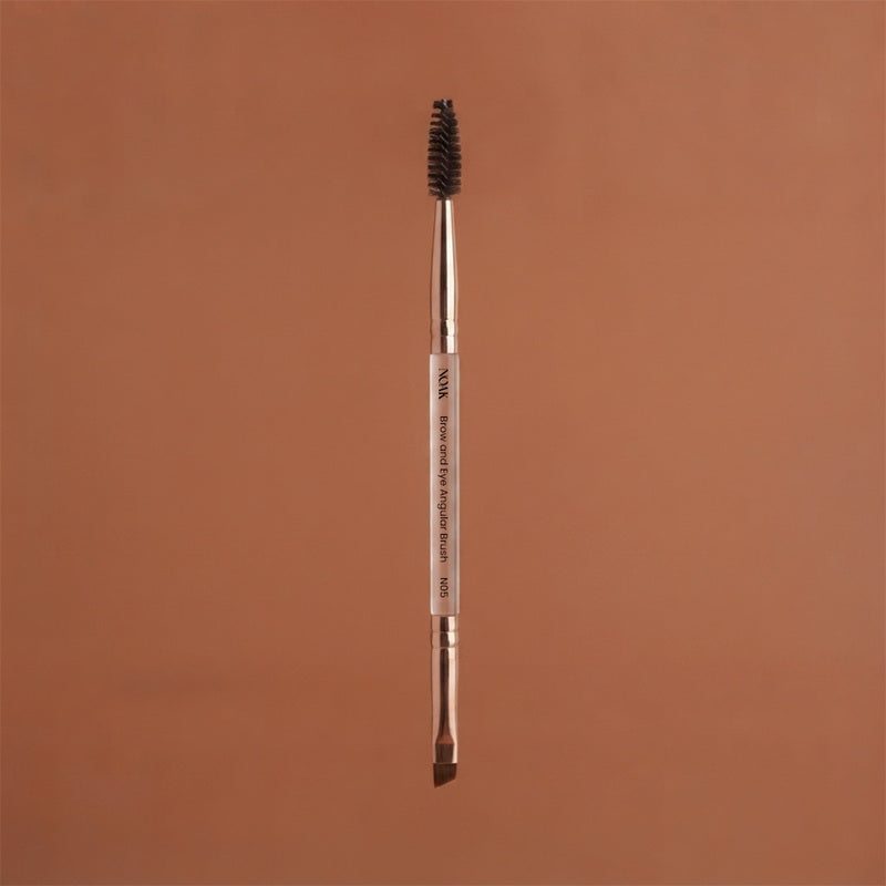 Acrylic Brow & Eye Angular Brush N05